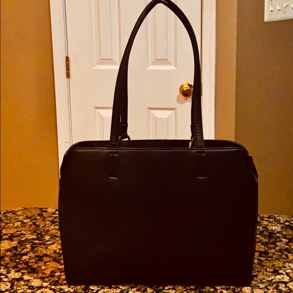 Nanette Lepore Gorgeous Vegan Leather Shoulder bag - Picture 2 of 12